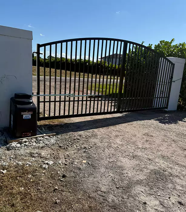 Residential Gate Repair Medley
